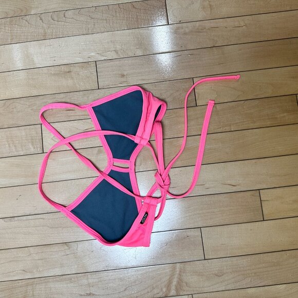JOLYN Vent Bikini Top Adjustable Straps Neon Hot Pink Size Medium - Picture 4 of 6